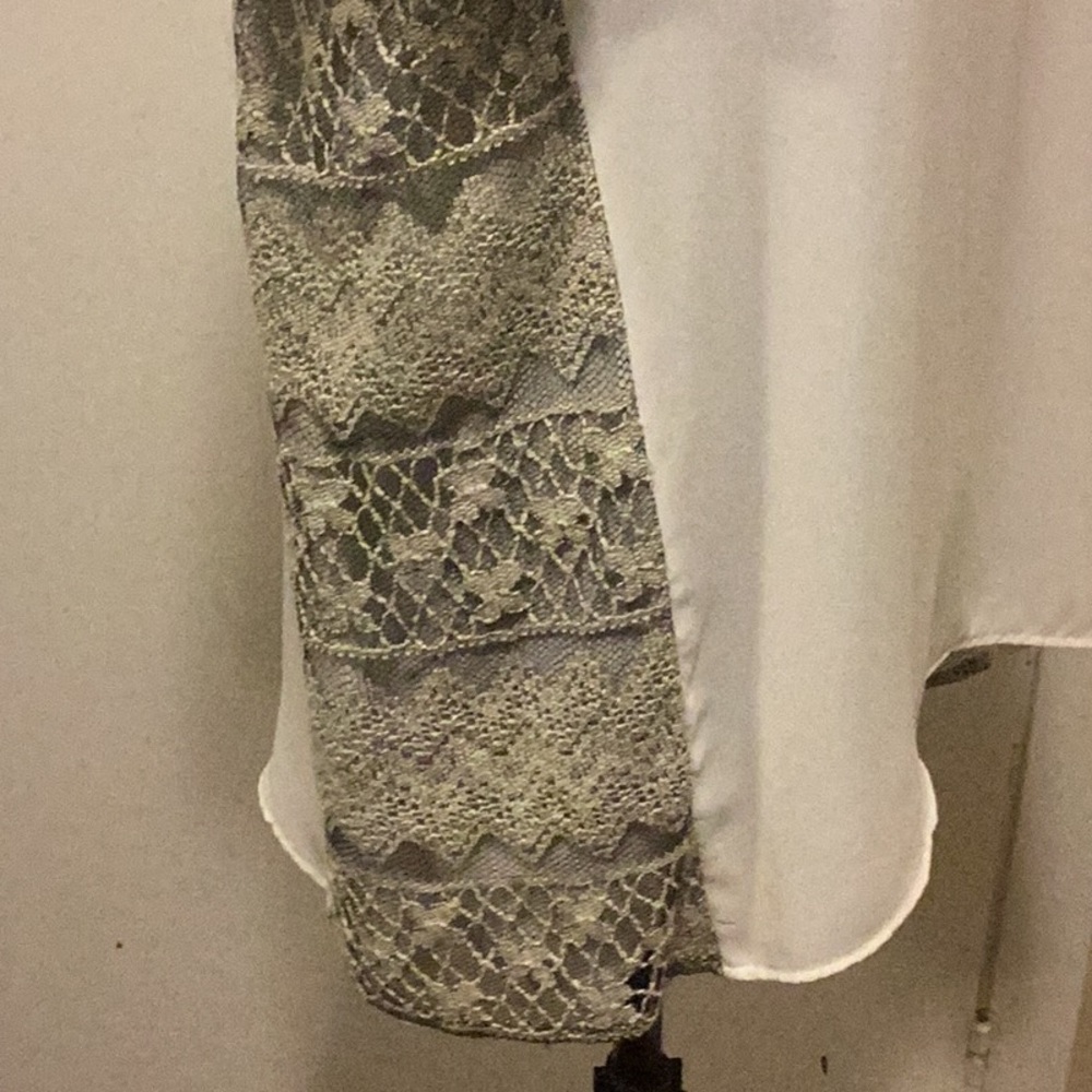 Womens lightweight Dress Blouse keyhole front open weave side panels cream - Picture 6 of 9